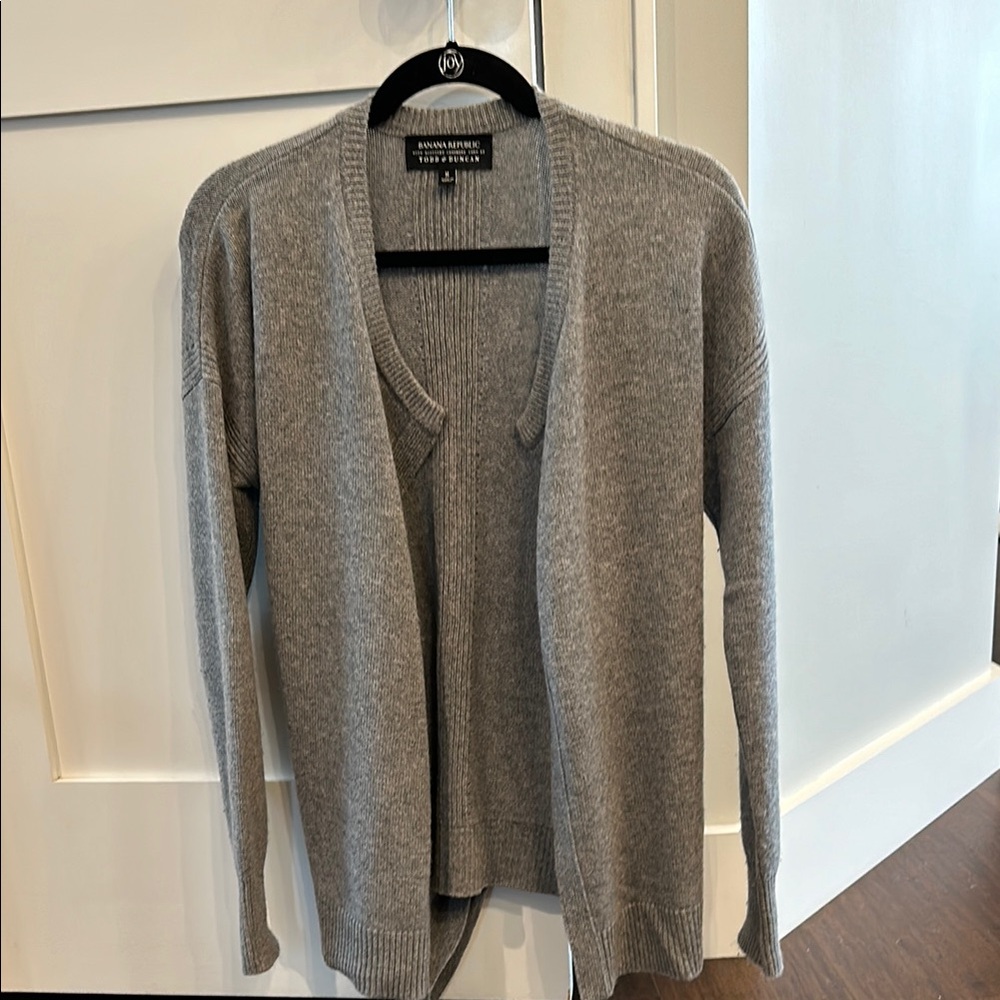 NWOT Banana Republic Cashmere Cardigan, gray size medium